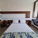 Hotel Karakas 2*